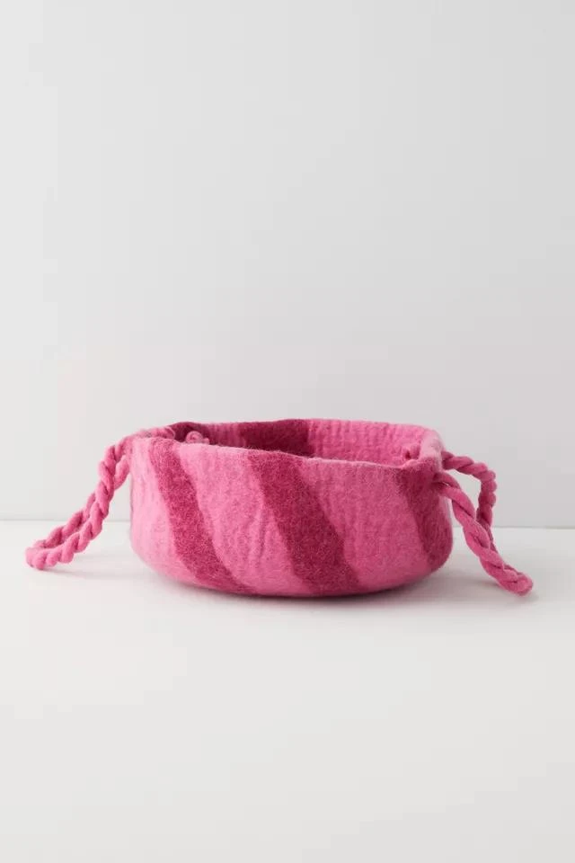 商品Urban Outfitters|Mallie Small Felted Storage Basket,价格¥151,第2张图片详细描述