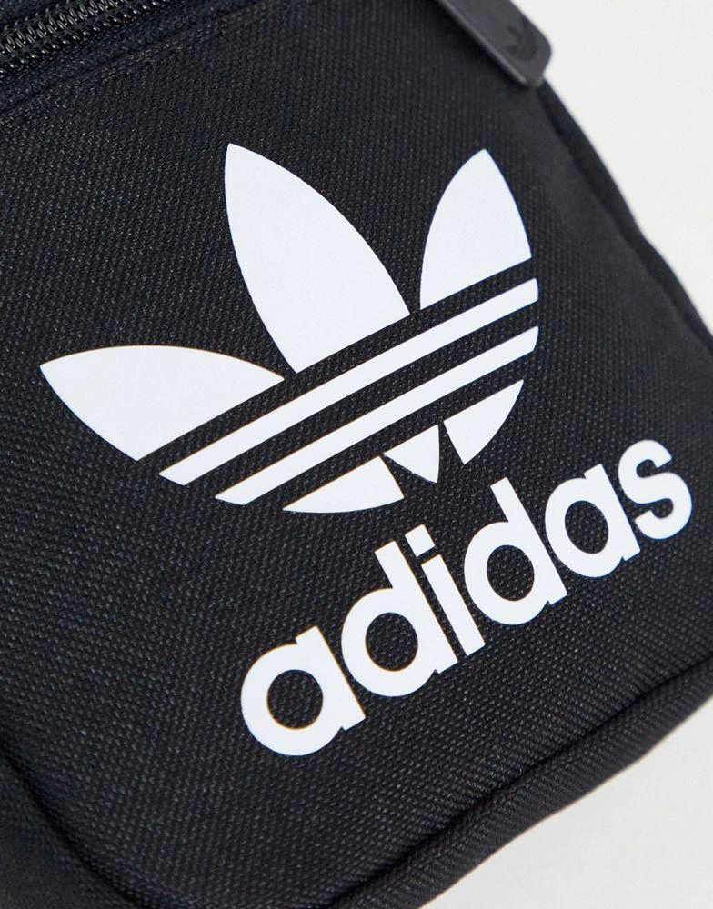 商品Adidas|adidas Originals adicolor across body bag with branded strap in black,价格¥176,第4张图片详细描述