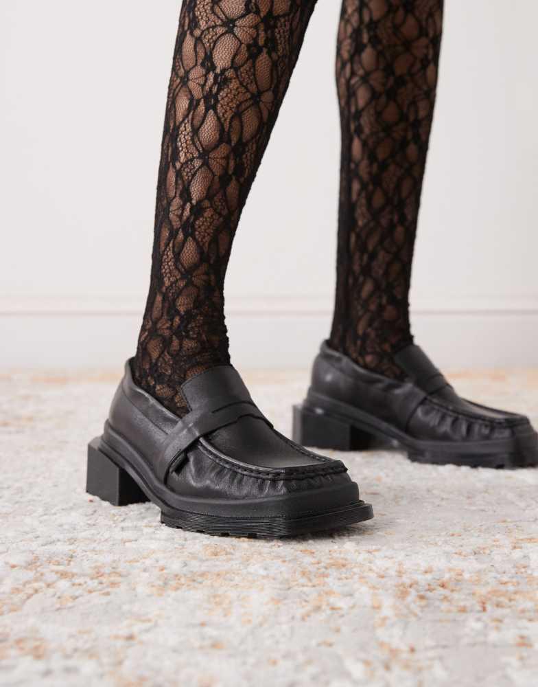 Dr. Martens Dr Martens Maybole ruche detail loafer in black