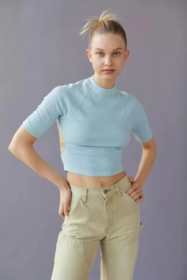 商品Urban Outfitters|UO Nash Open-Back Mock Neck Top,价格¥38,第2张图片详细描述