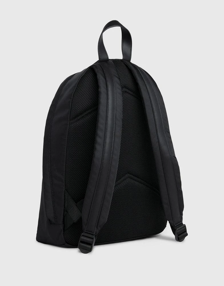 商品Calvin Klein|Calvin Klein Round Backpack in black,价格¥976,第2张图片详细描述