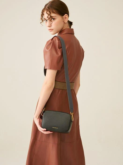 商品Coccinelle|Tebe Mini bag (2 Color),价格¥2104,第2张图片详细描述