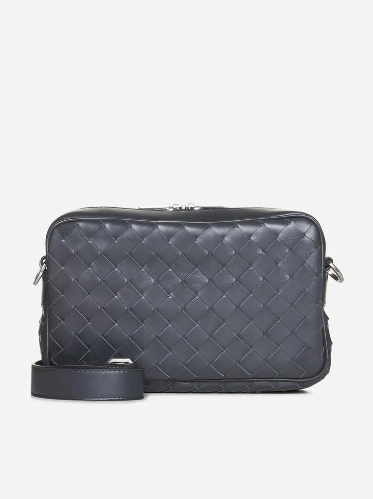 商品Bottega Veneta|Intreccio leather small camera bag,价格¥17379,第1张图片