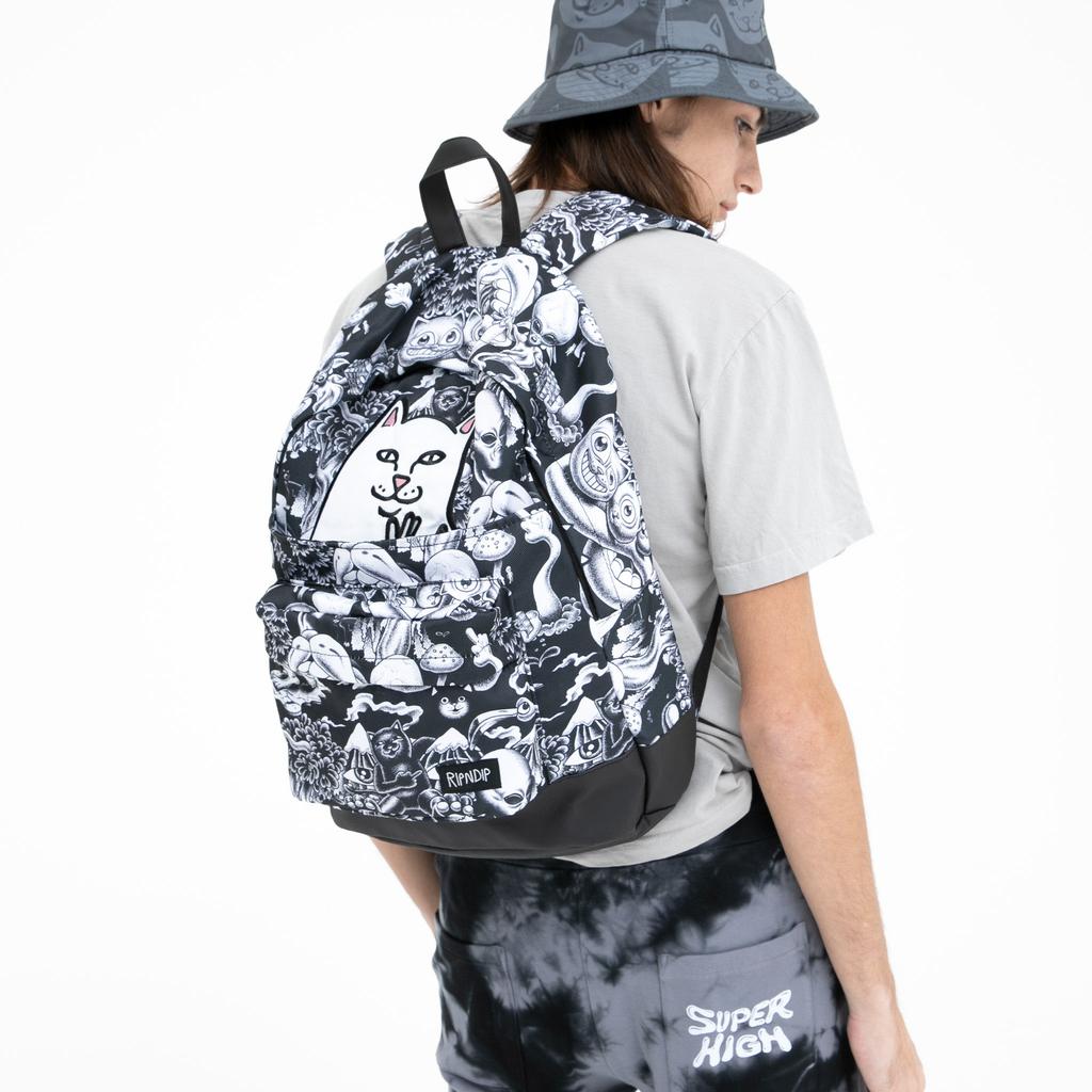 Dark Twisted Fantasy Backpack (Black/White)商品第2张图片规格展示