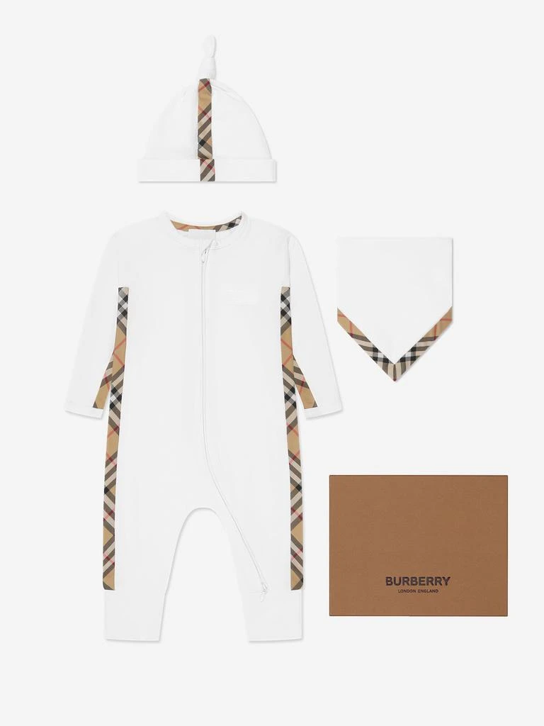 商品Burberry|Burberry Baby Claude Romper Gift Set in White,价格¥2263,第1张图片