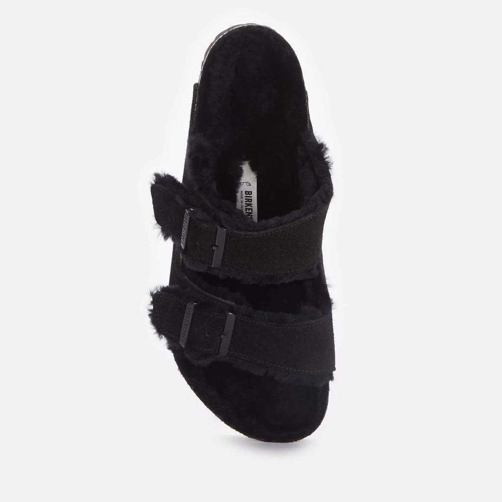 商品Birkenstock|Birkenstock Men's Arizona Shearling Double Strap Sandals - Black,价格¥639,第3张图片详细描述