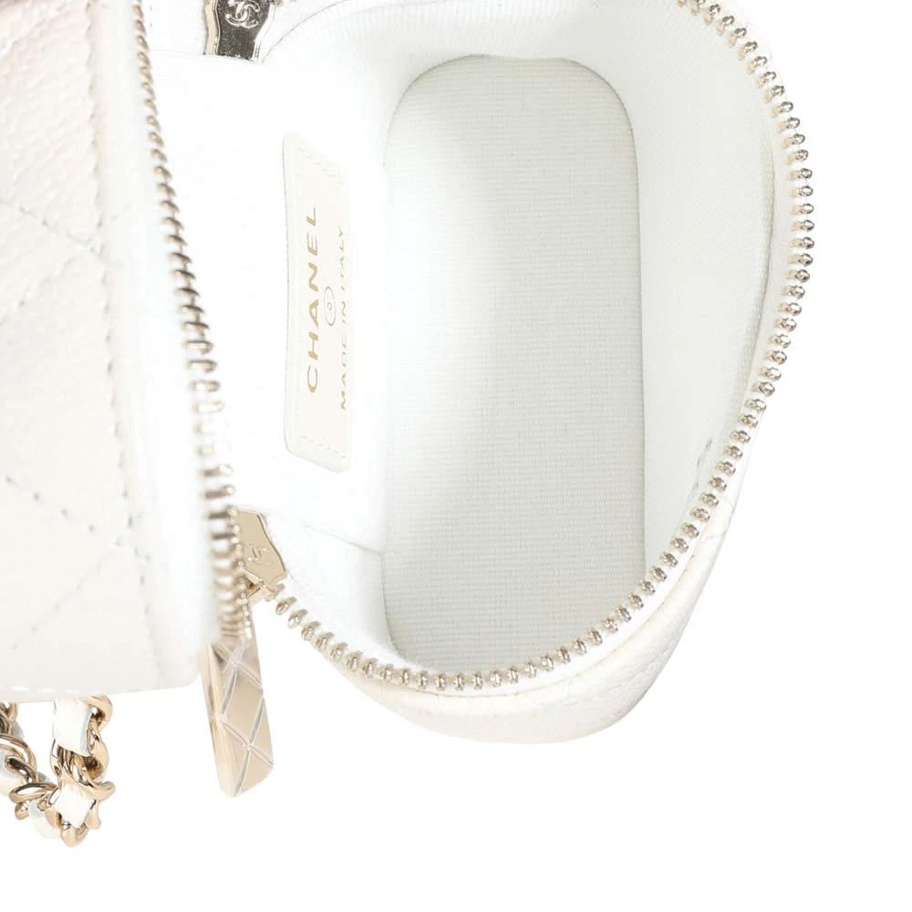 商品[二手商品] Chanel|Chanel Creme Quilted Caviar Leather (2022) Mini Vanity Bag,价格¥30199,第5张图片详细描述