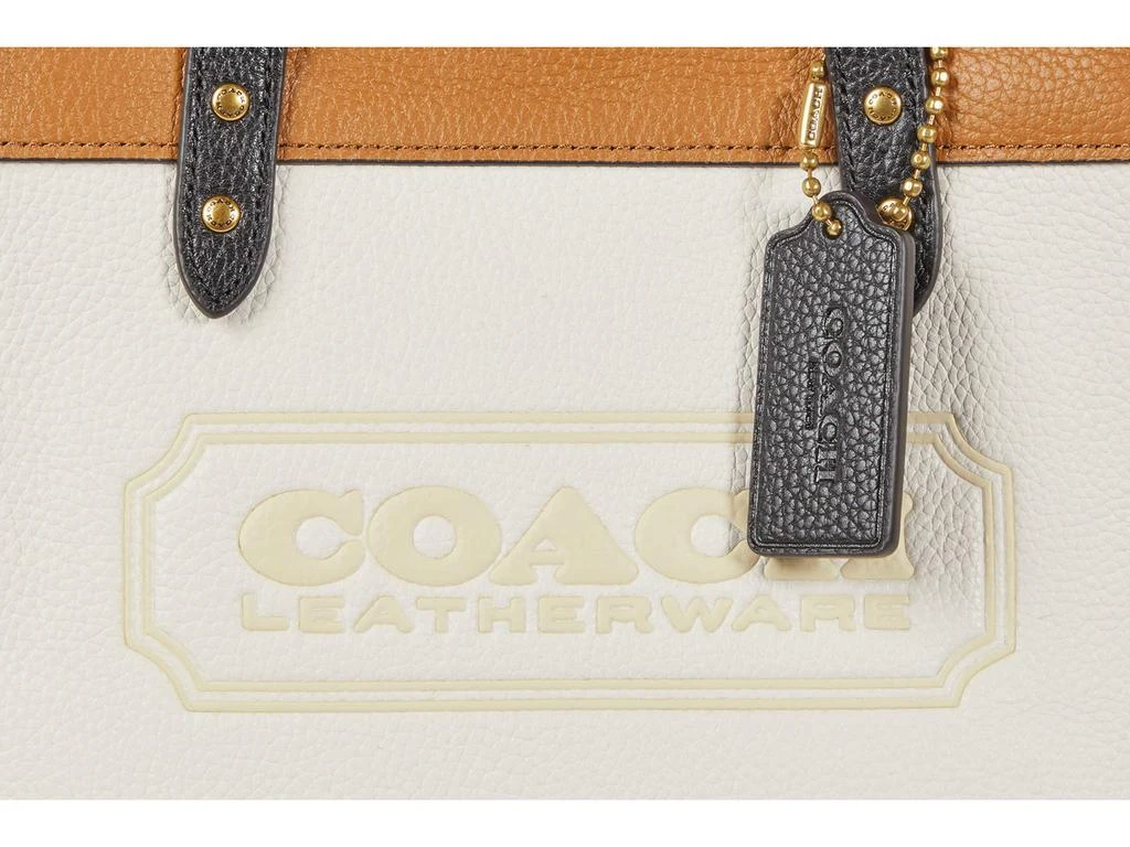 商品Coach|Color-Block Leather Coach Badge Field Tote 22,价格¥2955,第4张图片详细描述