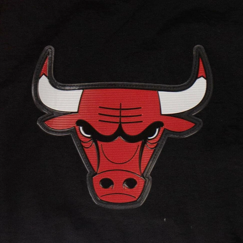 商品Marcelo Burlon|MARCELO BURLON x NBA Bulls Windbreaker Jacket - Black,价格¥898,第4张图片详细描述