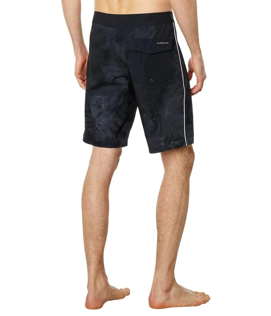 商品Quiksilver|Surfsilk Massive 20" Boardshorts,价格¥299,第2张图片详细描述