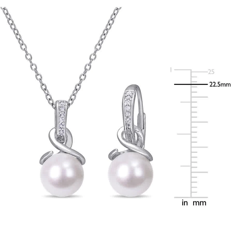 商品Amour|8 - 8.5 Mm Cultured Freshwater Pearl and 1/10 CT TW Diamond Twist Leverback Earrings and Pendant with Chain In Sterling Silver,价格¥1226,第3张图片详细描述