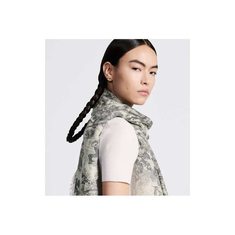 商品Dior|Dior 迪奥 女士灰色羊绒披肩,价格¥7703,第5张图片详细描述