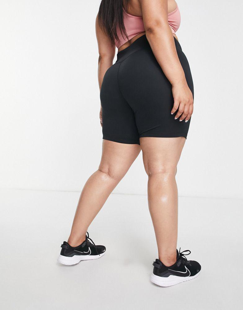 Nike Training Plus One legging booty shorts in black商品第3张图片规格展示