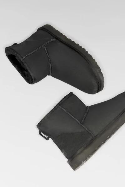 UGG 经典款踝靴商品第1张图片规格展示