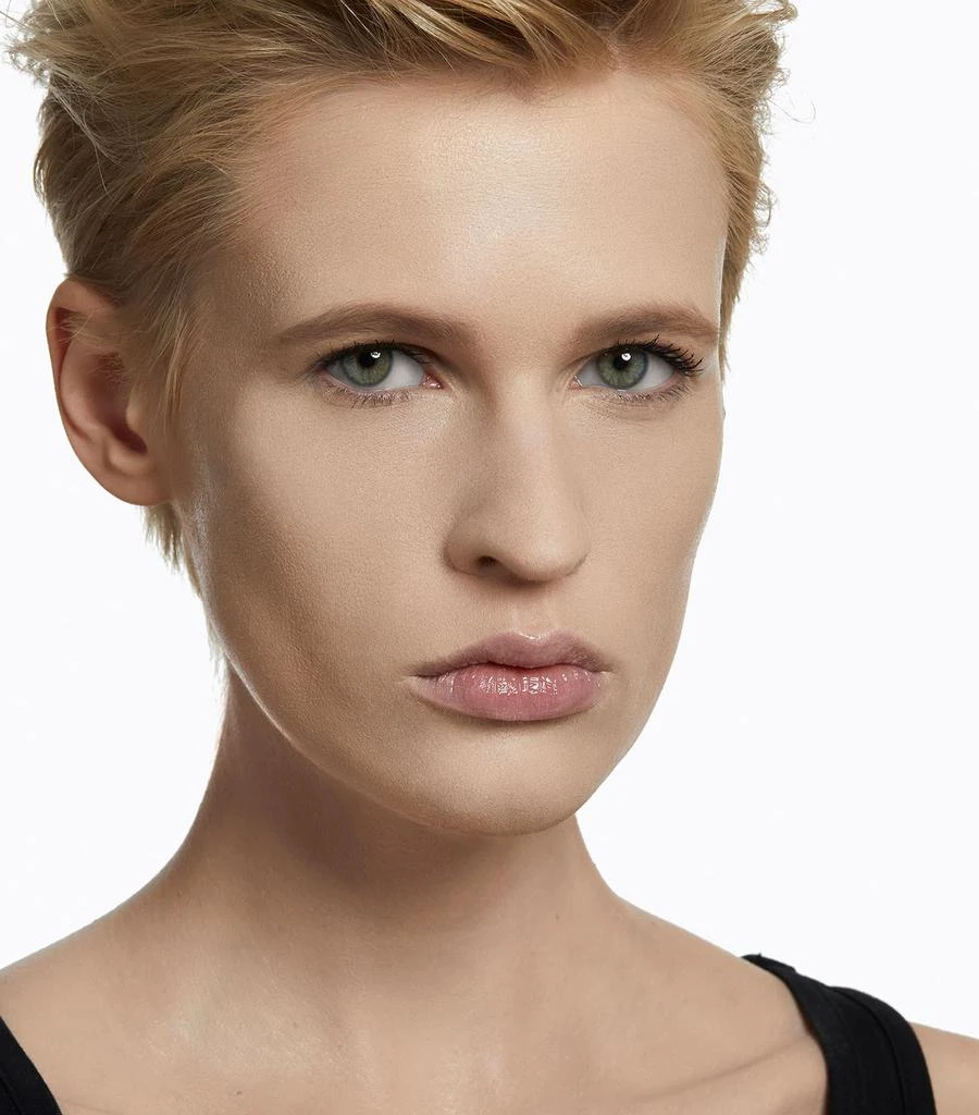 商品Yves Saint Laurent|Fusion Ink Cushion Foundation,价格¥228,第2张图片详细描述