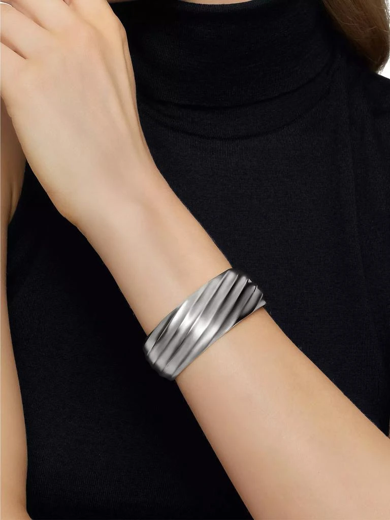 商品David Yurman|Cable Edge Cuff Bracelet in Sterling Silver, 24MM,价格¥9033,第2张图片详细描述