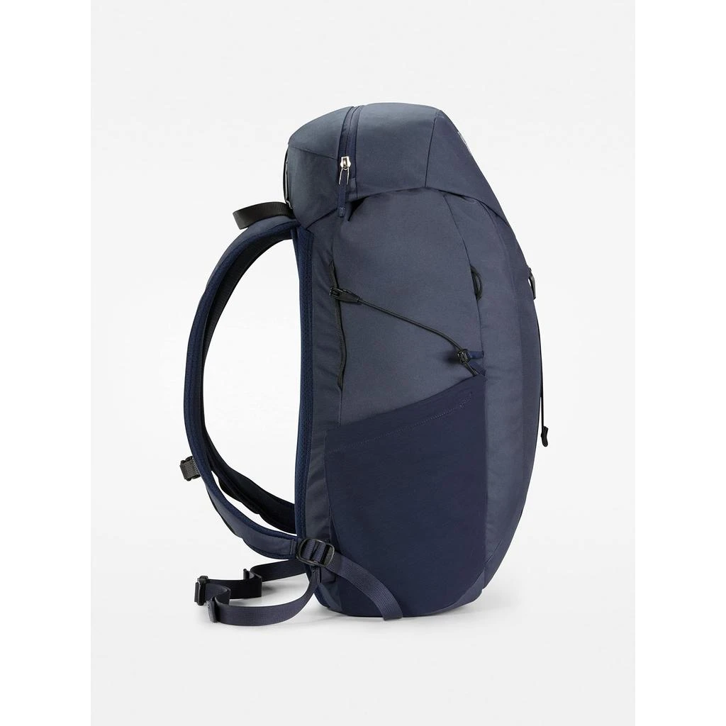 商品Arc'teryx|始祖鸟20L 户外背包,价格¥952,第3张图片详细描述