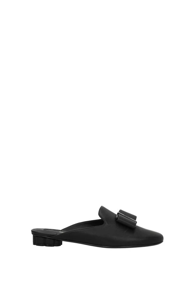商品Salvatore Ferragamo|Slippers and clogs sciacca Leather Black,价格¥2048,第1张图片