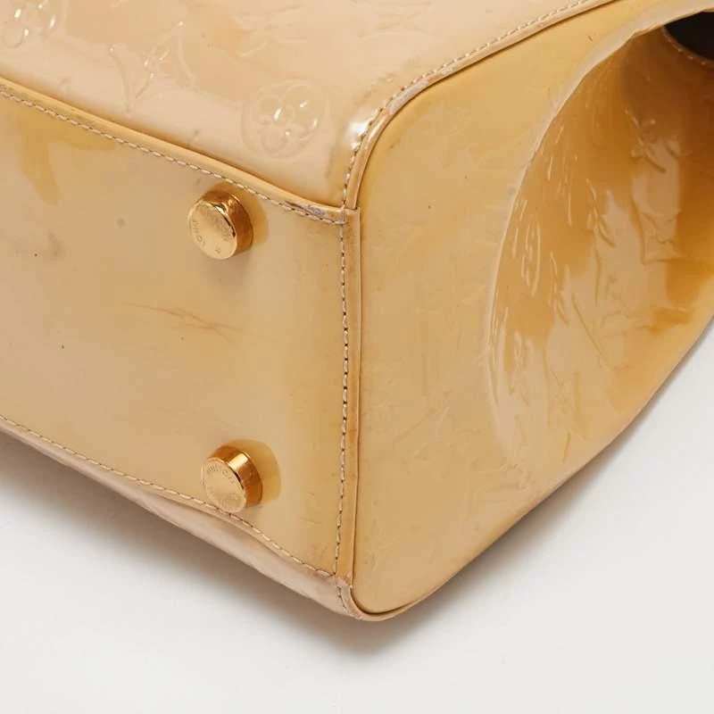 Louis Vuitton Blanc Corail Monogram Vernis Brea GM Bag 商品