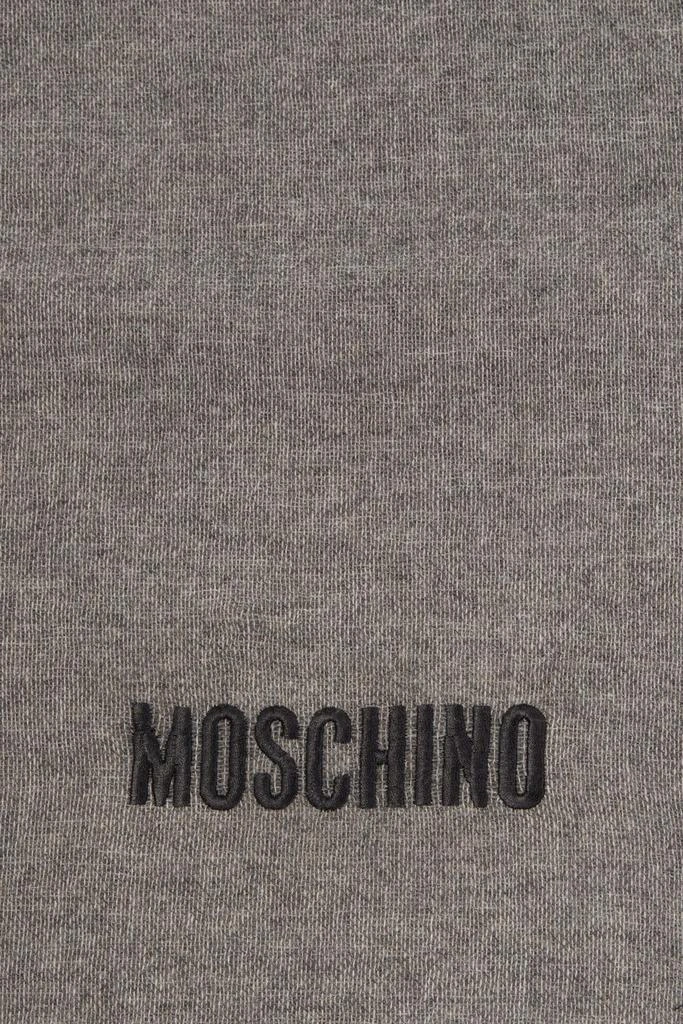 商品Moschino|Moschino Logo Embroidered Fringed Scarf,价格¥1025,第2张图片详细描述