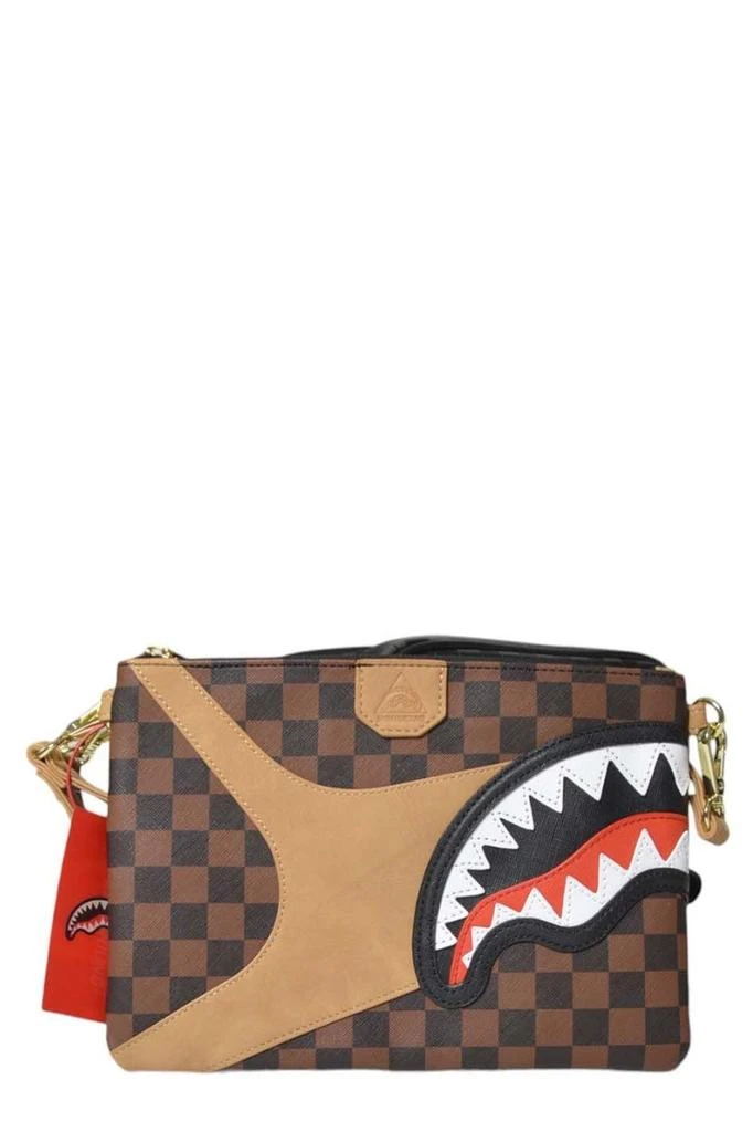 商品SprayGround|Sprayground Shark Motif Checked Clutch Bag,价格¥781,第1张图片