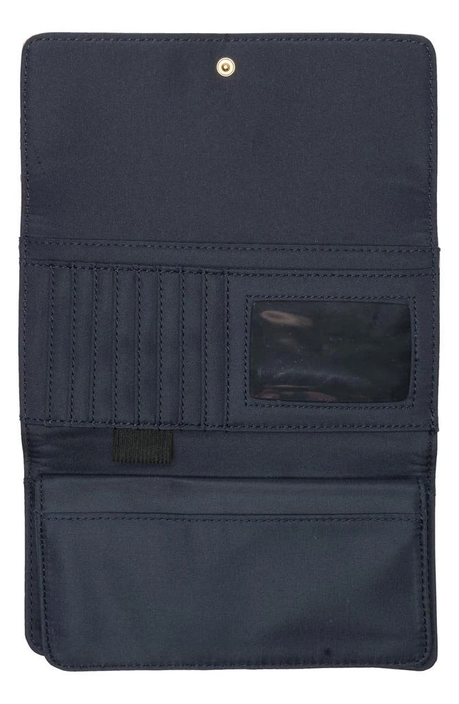 商品Tommy Hilfiger|Andrea II Flap Continental Wallet,价格¥180,第4张图片详细描述