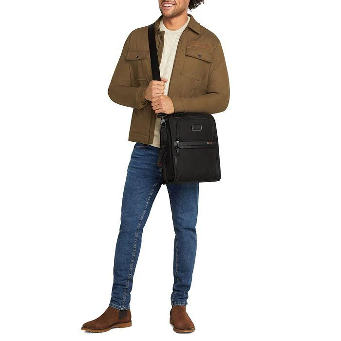 Alpha 3 Medium Travel Tote 商品