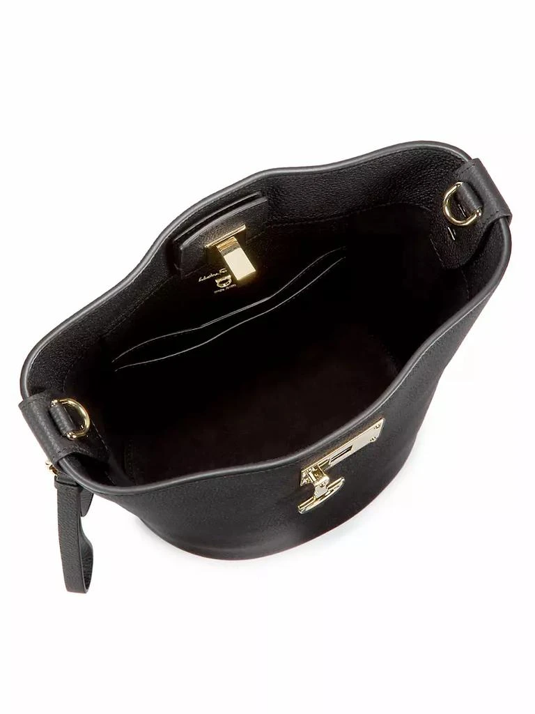 商品Salvatore Ferragamo|Studio Leather Bucket Bag,价格¥12503,第3张图片详细描述