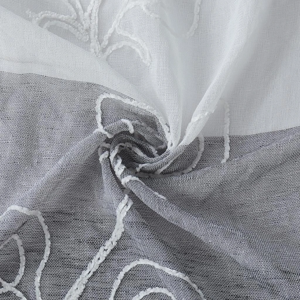 商品Dainty Home|Shower Curtain With Chenille Embroidery,价格¥303,第4张图片详细描述