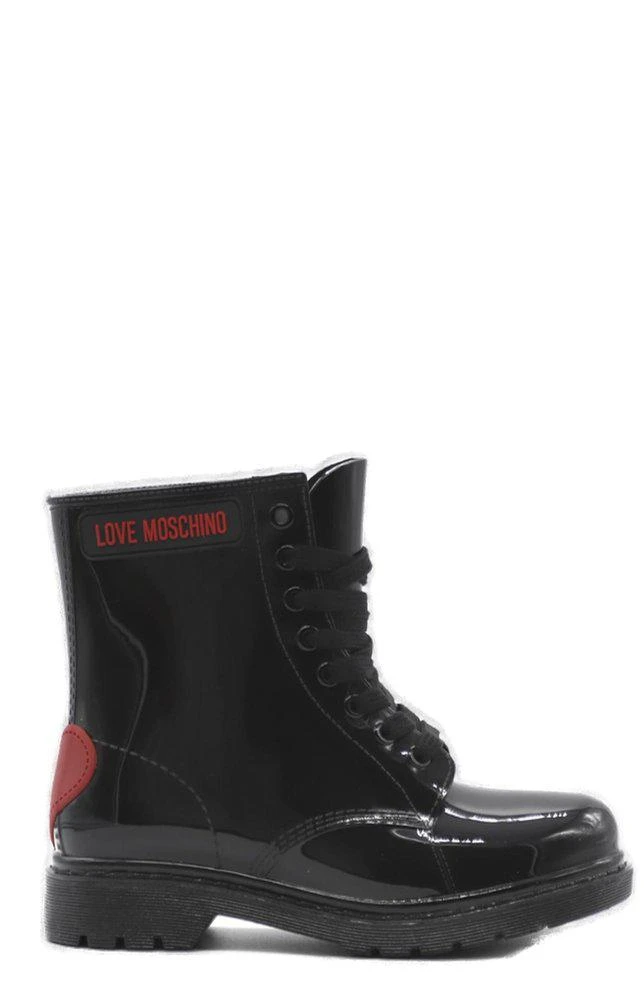 商品Moschino|Love Moschino Heart Patch Round Toe Ankle Boots,价格¥662,第1张图片
