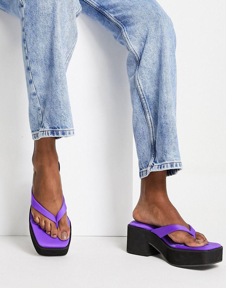 Topshop Whisper toe thong platform chunky sandal in purple商品第1张图片规格展示