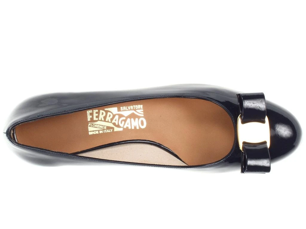 商品Salvatore Ferragamo|Vara 蝴蝶结小高跟,价格¥4393,第2张图片详细描述