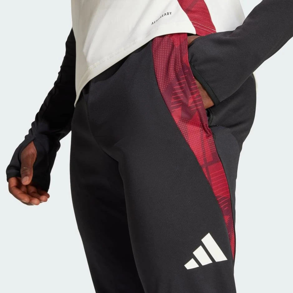商品Adidas|Manchester United Tiro 24 Training Pants,价格¥335,第5张图片详细描述
