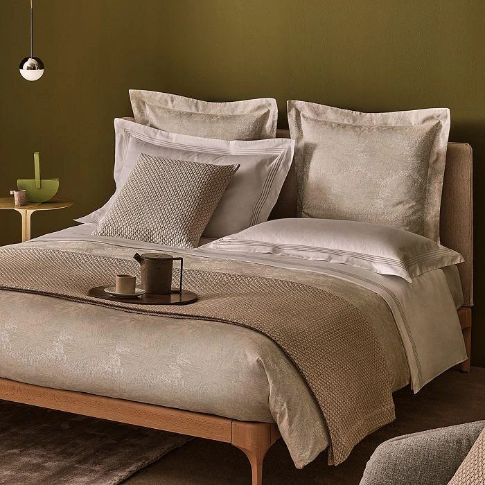 商品Frette|Lux Waffle Bedspread, King - Exclusive,价格¥15846,第4张图片详细描述