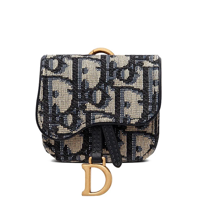 商品Dior|【预售3-7天】DIOR/迪奥 21秋冬 SADDLE系列 女士蓝色老花帆布金属D装饰马鞍AIRPODS PRO套S5675CTZQ_M928,价格¥4136,第1张图片