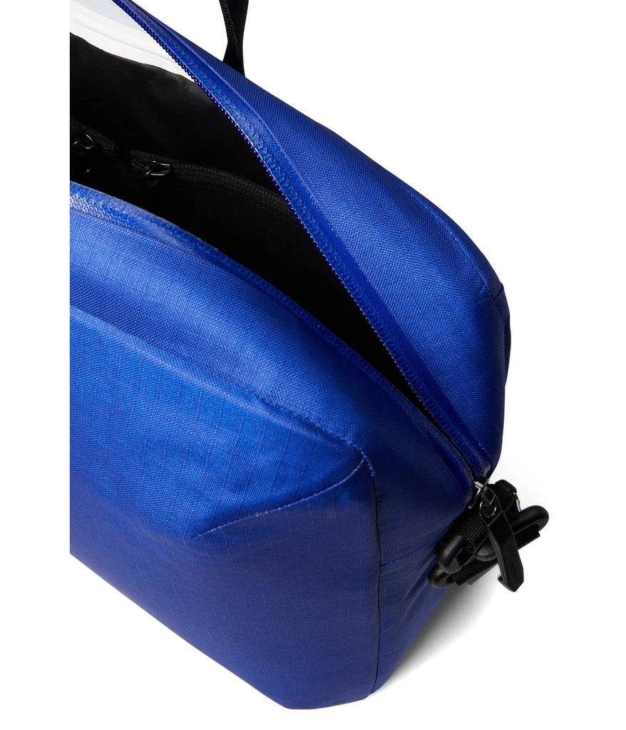 商品Arc'teryx|Granville Briefcase,价格¥958,第4张图片详细描述