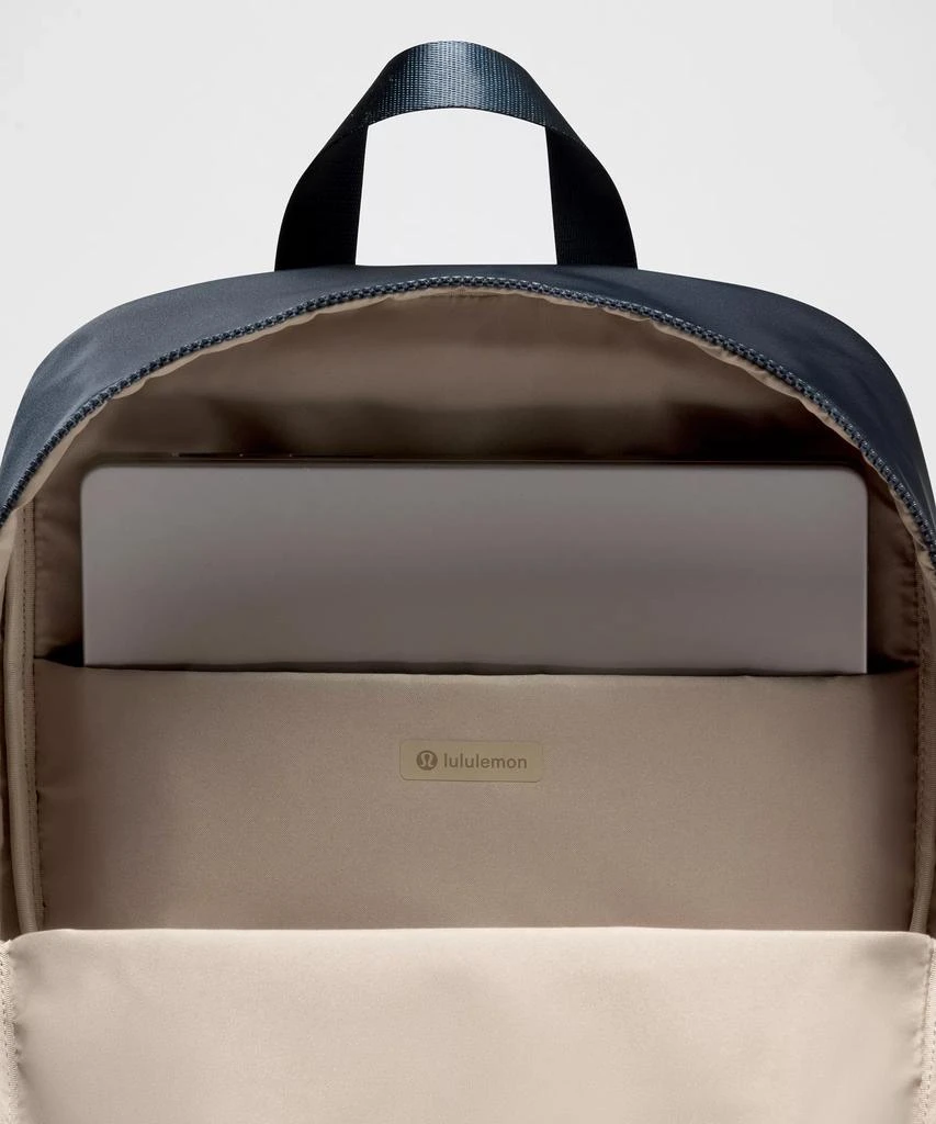 Everywhere Backpack 22L 商品