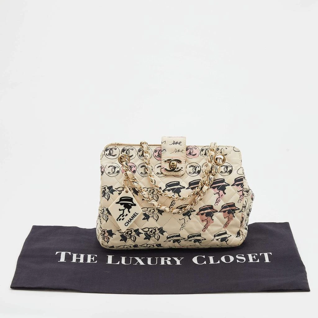 Chanel Cream Coco Graffiti Cambon Quilted Fabric CC  Shoulder Bag 商品