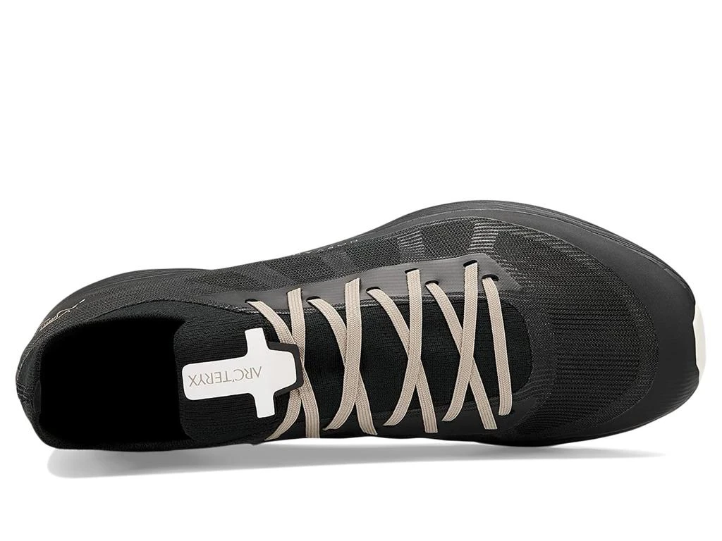 商品Arc'teryx|男款超轻耐用户外运动鞋 透气,价格¥1311,第2张图片详细描述