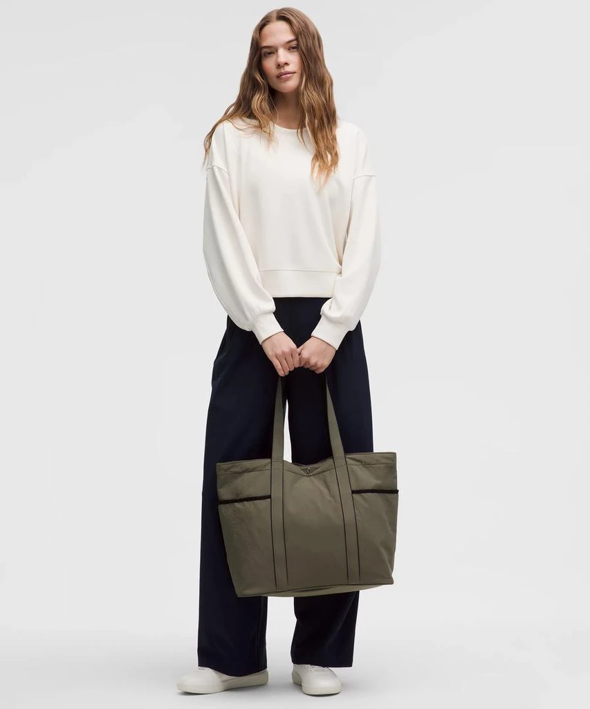 商品Lululemon|Daily Multi-Pocket Tote Bag 20L,价格¥567,第4张图片详细描述