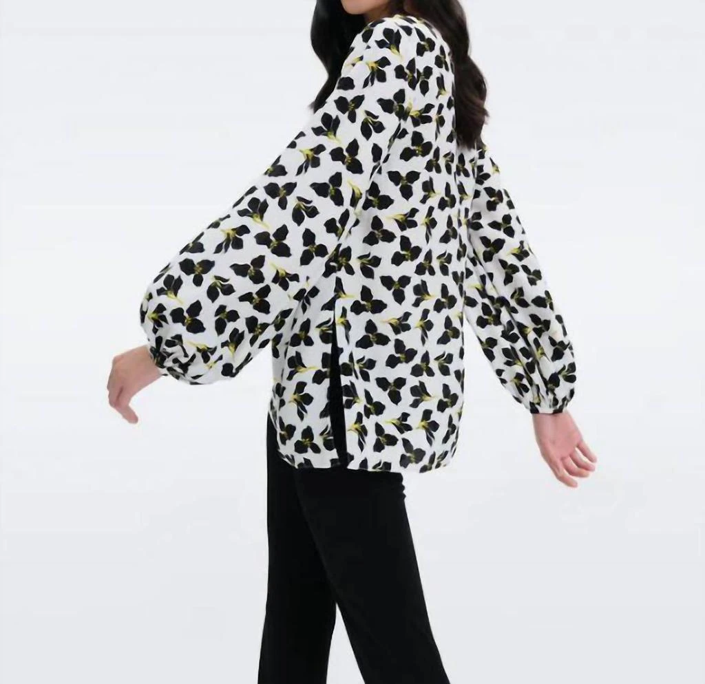 商品Diane von Furstenberg|Freddie Blouse In Graphic Flower Ivory,价格¥930,第3张图片详细描述