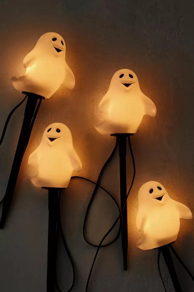 商品Urban Outfitters|Ghost Figure Lawn Lights,价格¥151,第3张图片详细描述