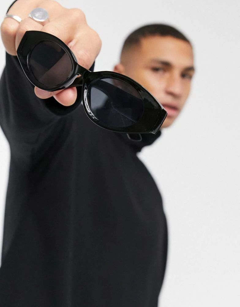 商品ASOS|ASOS DESIGN frame mid oval sunglasses with smoke lens in black,价格¥38,第2张图片详细描述