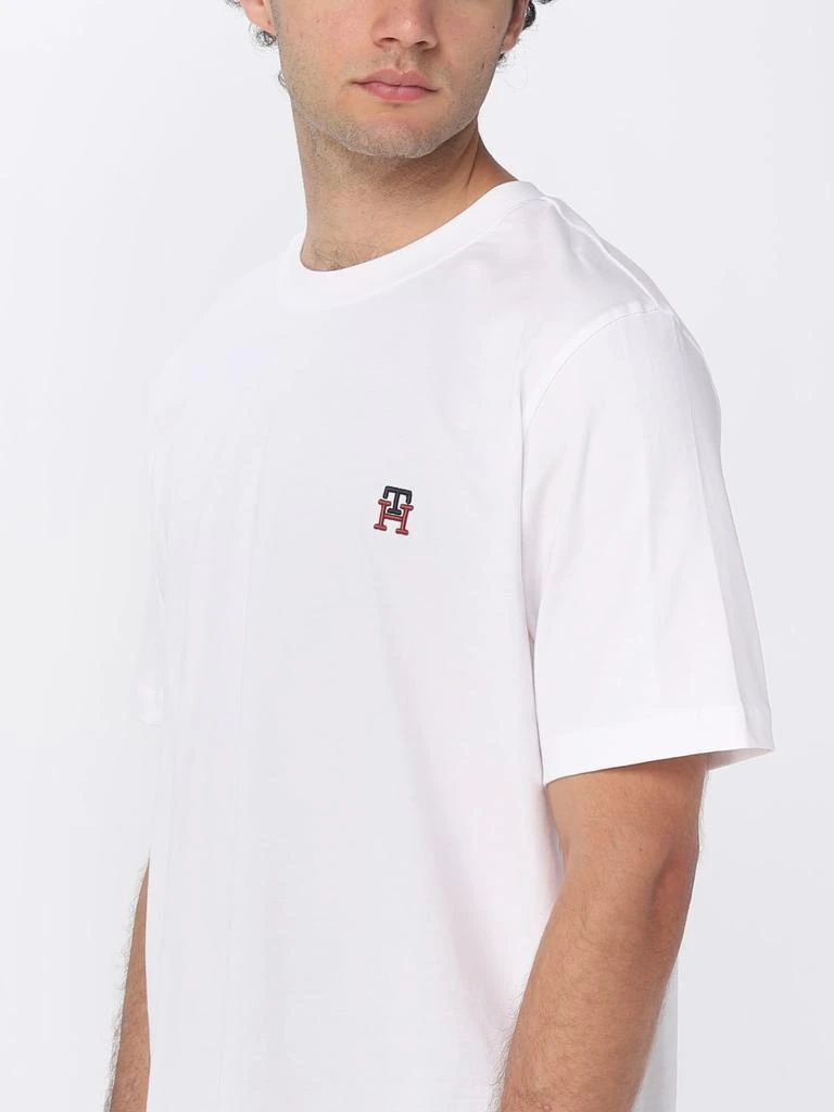 商品Tommy Hilfiger|Tommy Hilfiger cotton T-shirt with embroidered logo,价格¥257,第3张图片详细描述