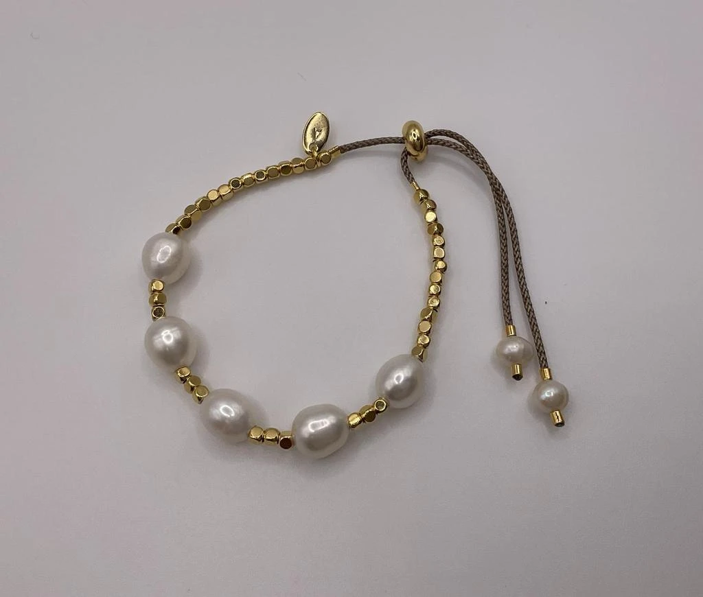 商品AguaSanta|Aguasanta - Women's Adjustable Squares & Large Pearls Bracelet,价格¥399,第3张图片详细描述