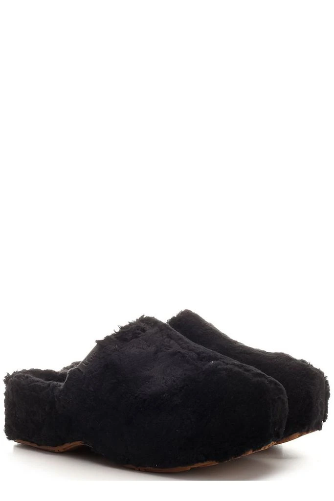 商品UGG|UGG Fuzz Sugar Clogs,价格¥677,第2张图片详细描述