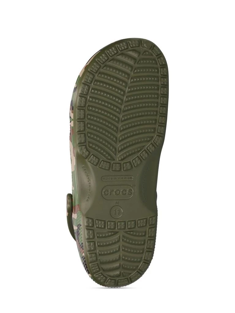 商品Crocs|Classic Camo Sandals,价格¥461,第4张图片详细描述