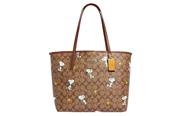 商品[国内直发] Coach|蔻驰 x Peanuts Snoopy 联名款 Dempsey 33 经典老花搭扣开合 人造革 托特包Tote包购物袋手提包单肩包 大号 女款 棕色,价格¥2597,第1张图片