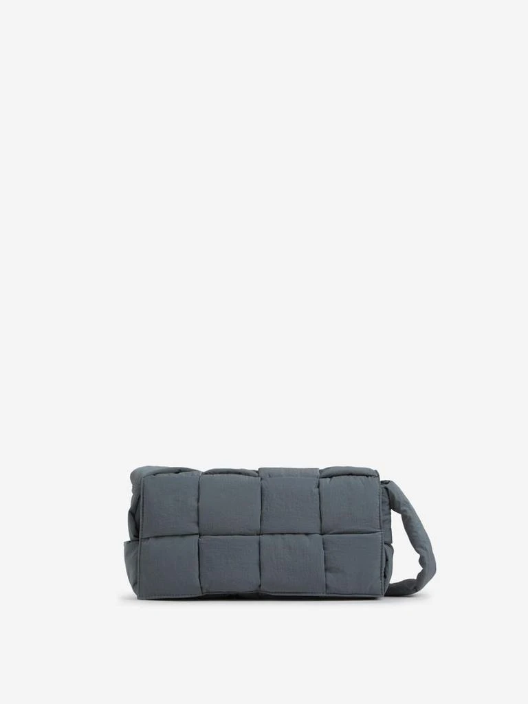 商品Bottega Veneta|Bottega Veneta Cassette Shoulder Bag,价格¥11118,第2张图片详细描述