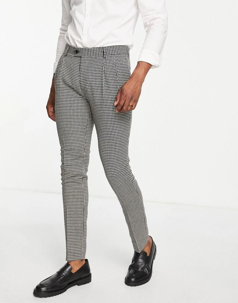 商品Gianni Feraud|Gianni Feraud skinny fit suit trousers in herringbone black and white,价格¥188,第1张图片